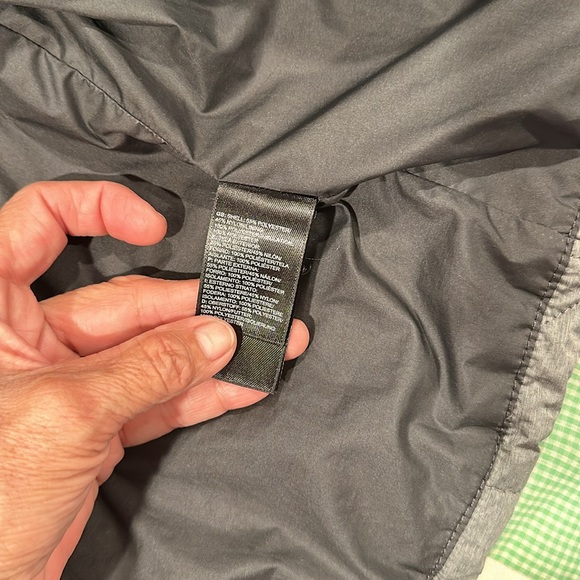 The North Face Women’s medium coat - Picture 10 of 13